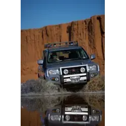 Offroad-Superstore Pare chocs Winch Bar VDJ200 avec essuie ph