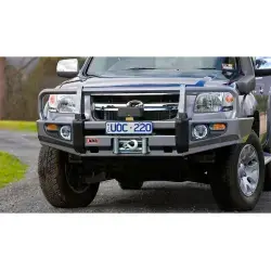 Offroad-Superstore Pare chocs Winch Bar BT50 avant 08 arb