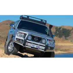 Offroad-Superstore Pare chocs Sahara Bar Navara D40 R51 arb