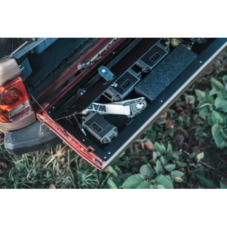 Modifica vano di carico posteriore - Hilux Revo - Huracan Fabrication - Protezione del coperchio