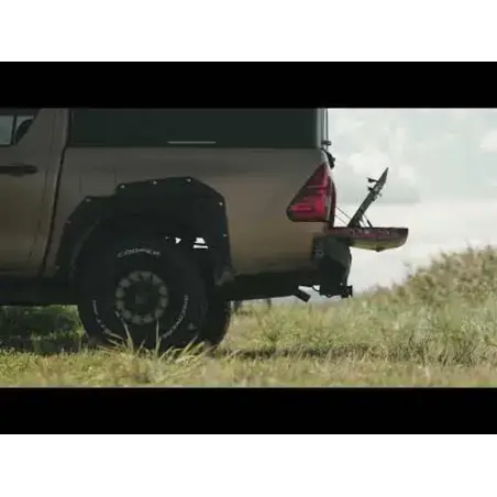 Modifica vano di carico posteriore - Hilux Revo - Huracan Fabrication - Protezione del coperchio