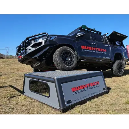 Bushtech Canopy Isuzu D-Max (dal 2012 ad oggi) Extra-Cab Alluminio antiscivolo - Non isolato - Con luce LED