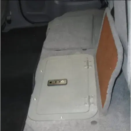 Ampio vano portaoggetti dietro i sedili Toyota Hi Lux (dal 2005 ad oggi) Doppia cabina - Grigio - Cabina extra