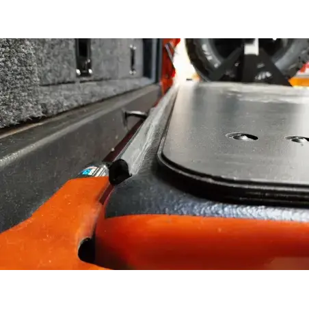 Bushtech Protezione antipolvere Hilux Revo