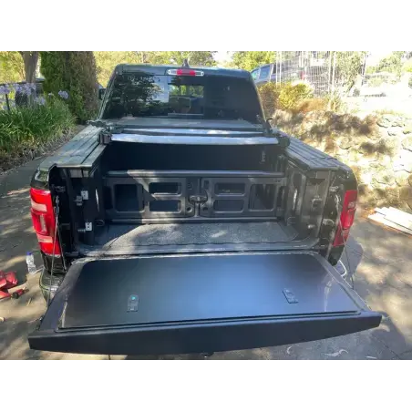 Huracan Fabrication Dodge Ram 5a generazione Modifica portellone posteriore - Protezione coperchio