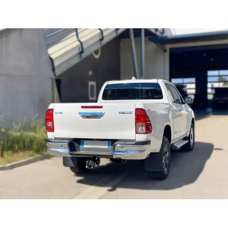 Dirty Roamer Attelage carré 2" homologué Toyota Hilux Revo N4