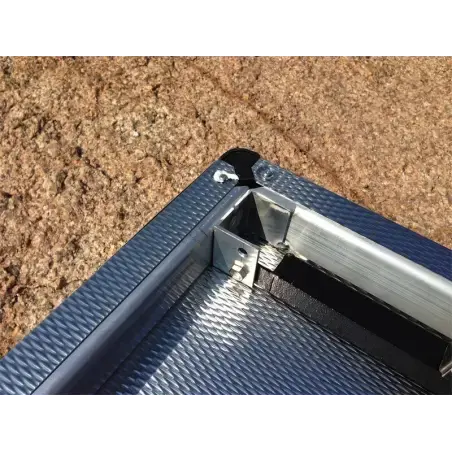 Achetez Eezi-awn K9 Table-smallau meilleur prix sur Offroad-S