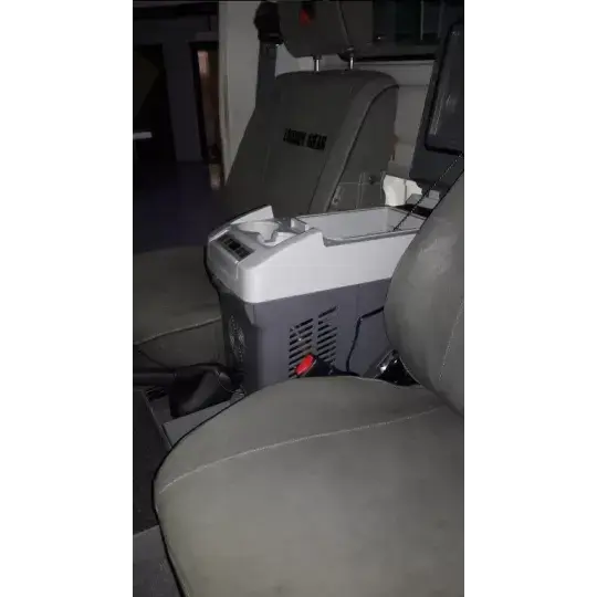 Montaggio del frigorifero Big Country  Toyota Land Cruiser serie 70