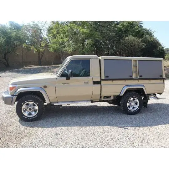 Bushtech Canopy Toyota Land Cruiser 79-Single Cab-Smooth aluminium-Not insulated-With LED light