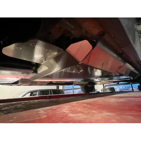 Dirty Roamer Ski réservoir carburant + adblue + webasto en al