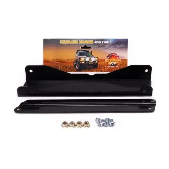 SUSPENSION SEAT FITTING KIT R/H 79 SERIES D/C 2012-