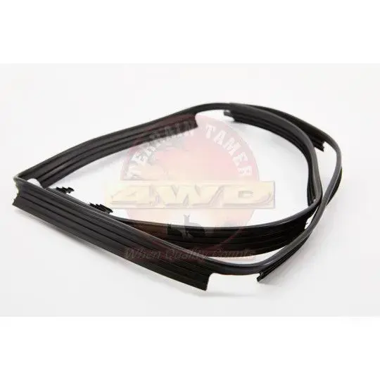 SPACER FRONT GAURD R/H