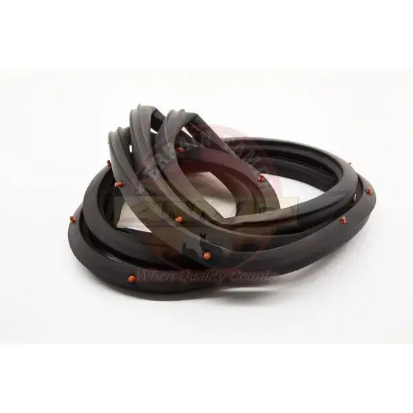 DOOR SEAL FRONT R/H WILL NOT SUIT TROOP CARRIER