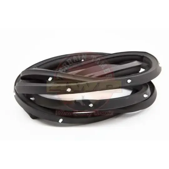 DOOR SEAL FRONT L/H WILL NOT SUIT TROOP CARRIER