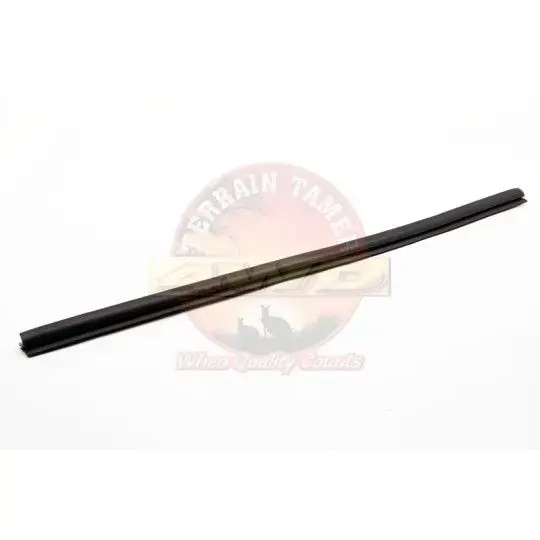 WEATHERSTRIP FRONT DOOR GLASS OUTER R/H SUITS WITH 1/4 GLASS