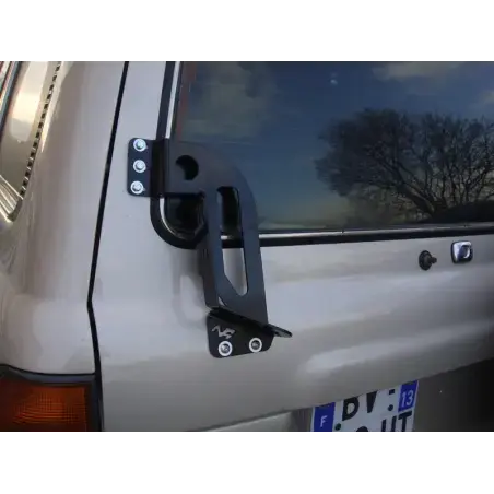 Dirty Roamer Support de plaques à sable Maxtrax sur le hayon 