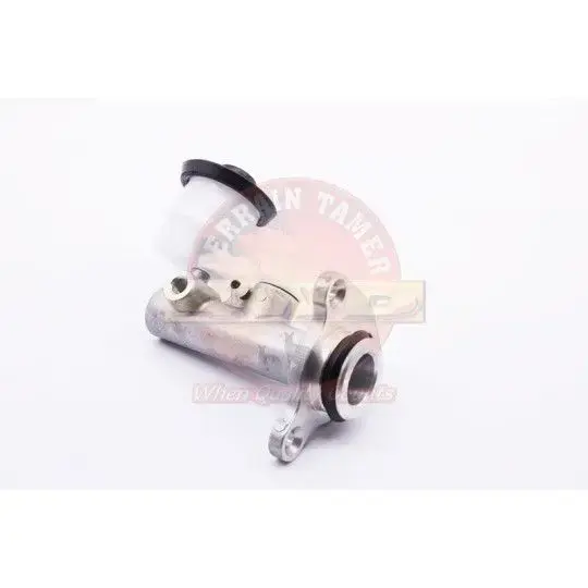 CYLINDER CLUTCH MASTER SUITS VEHICLES WITH BOOSTER