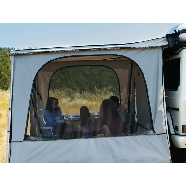 Offroad-Superstore.itStore avec espace de vie James Baroud Fa