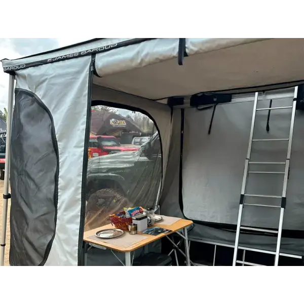 Offroad-Superstore.itStore avec espace de vie James Baroud Fa