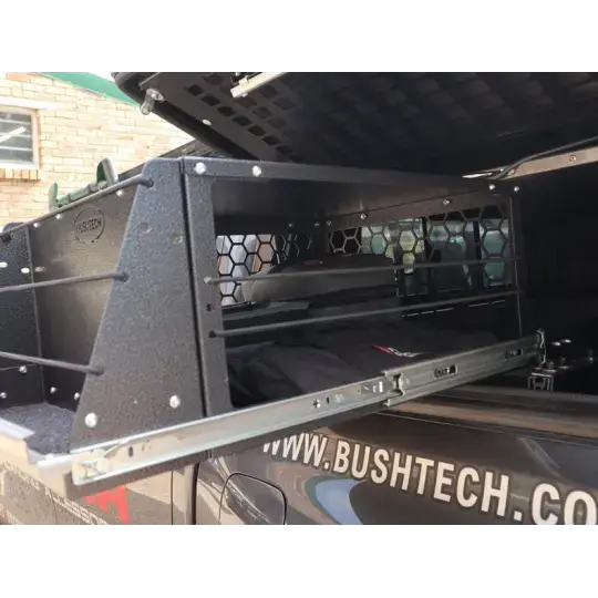 Achetez Bushtech Canopy Pantry-type 1 au meilleur prix sur Of