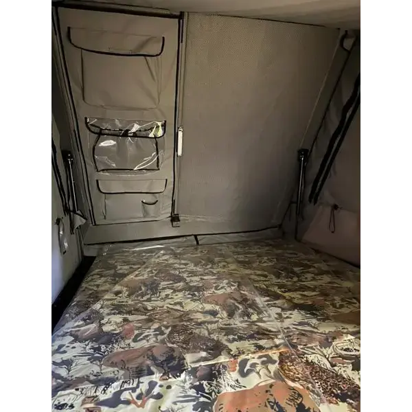 Achetez Eezi-awn Sabre Lite Rooftop Tent-grey au meilleur pri