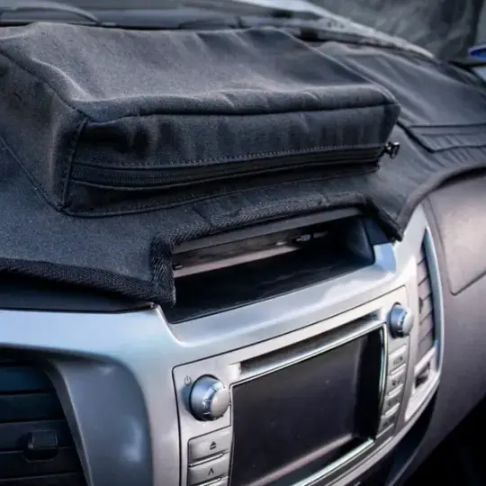 Achetez Tougher Dashboard Cover Toyota Land Cruiser 250-charc