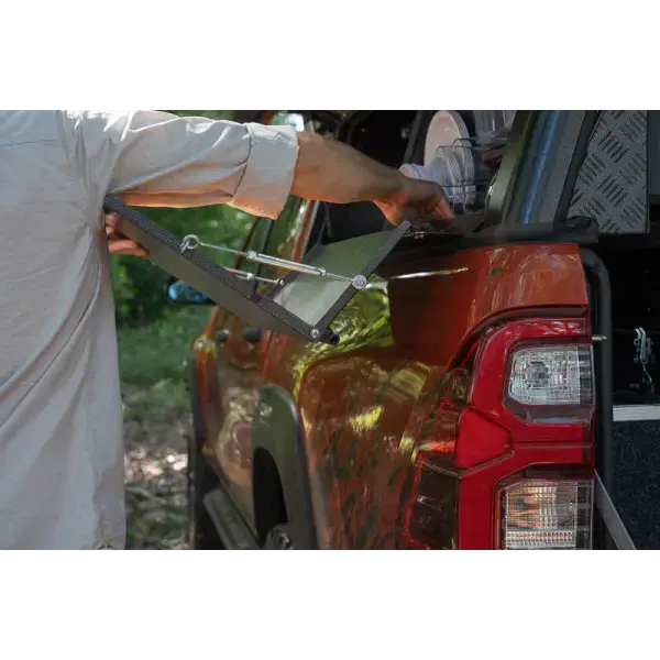 Achetez Bushtech Drop Down Table Ineos Quartermaster-with Can