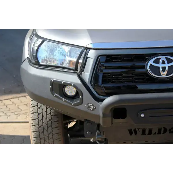 Achetez Wildog Front Bumper Toyota Hilux Revo (2016-2020)-wit