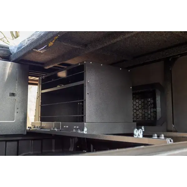 Achetez Bushtech Bush Cabin Ammobox Holder au meilleur prix s