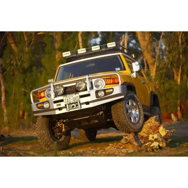 Kit suspension OME Nitro+ Toyota FJ Cruiser avant 2011 +50mm