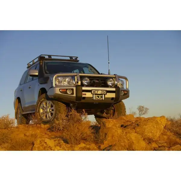 Kit suspension OME Nitro+ Toyota Land Cruiser VDJ200 (suspension non AHC)