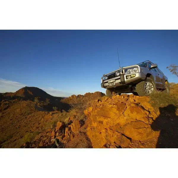 Kit suspension OME Nitro+ Toyota Land Cruiser VDJ200 (suspension non AHC)