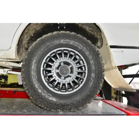 Dirty Roamer Jante Alu Braid Winrace Grise 7 5x17 5x150 ET25 