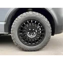 Dirty Roamer Jante alu Braid Winrace T noire 8x18 6x139.7 ET4