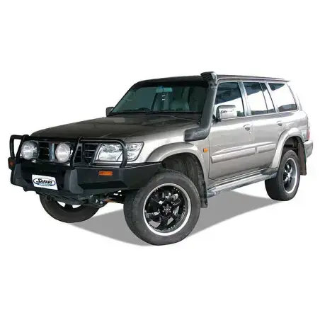 Dirty Roamer Snorkel Safari Nissan Patrol GR Y61 4.8L essence