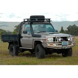 Dirty Roamer Snorkel Safari Toyota Land Cruiser HZJ7 1HZ 2007